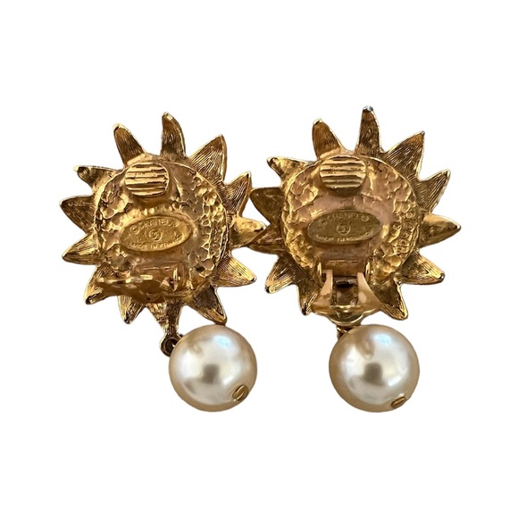 Vintage Chanel 80's/90's Gold Sun White Faux Pearl Dangle Clip On Earrings - Picture 3 of 5